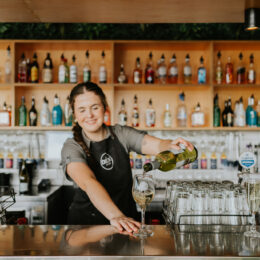 A7406817-detail-action-resized-original-ratio